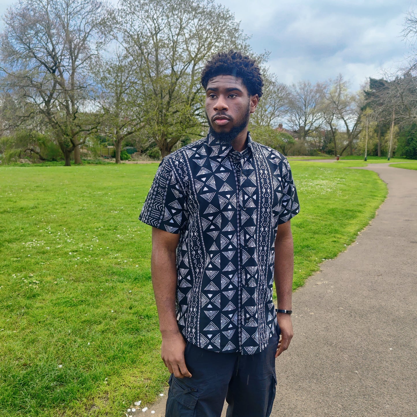 Men's African Print Short Sleeve Shirt/ Black and White