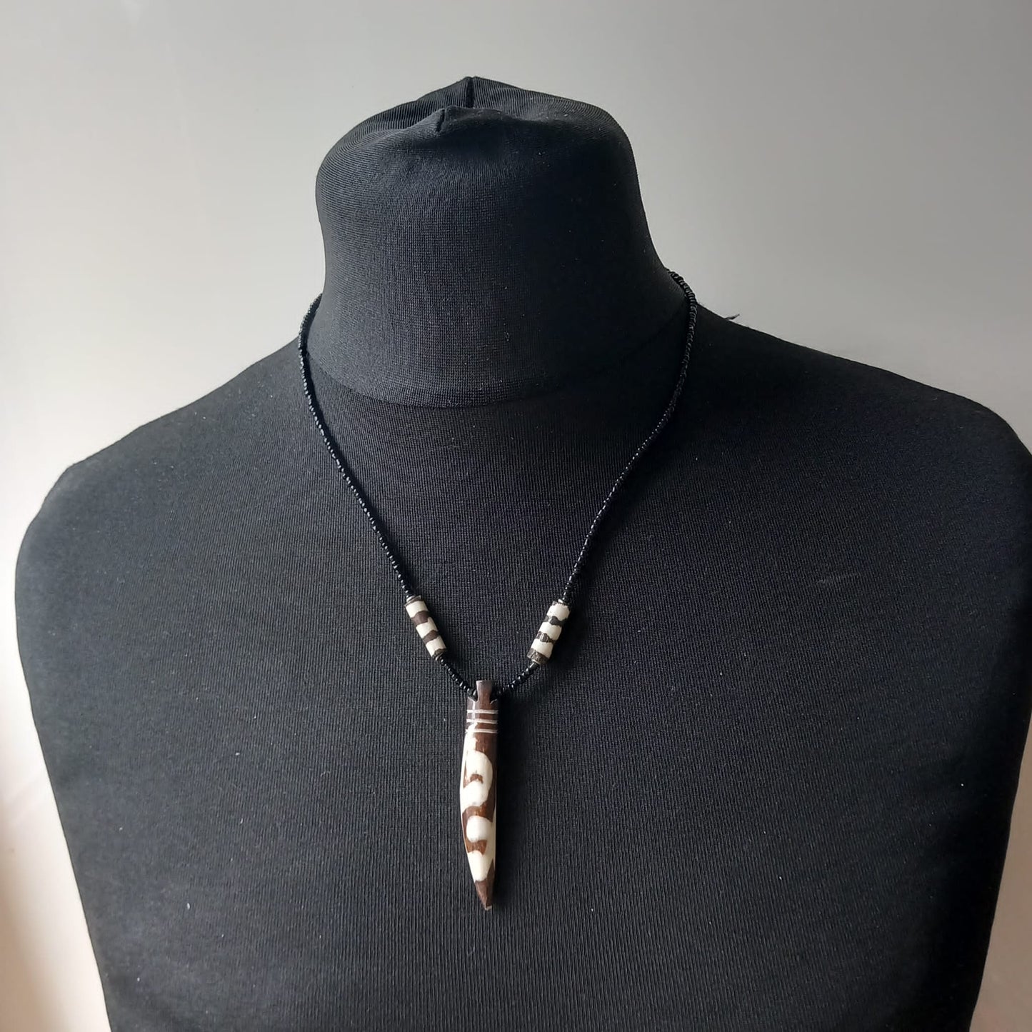 Africa Handmade Bone Pendants Necklace//Unisex