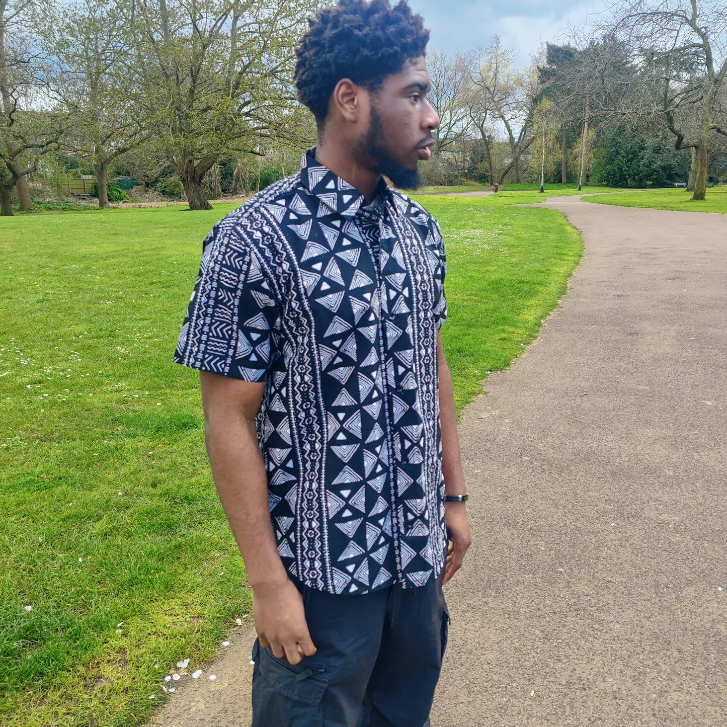 Men's African Print Short Sleeve Shirt/ Black and White