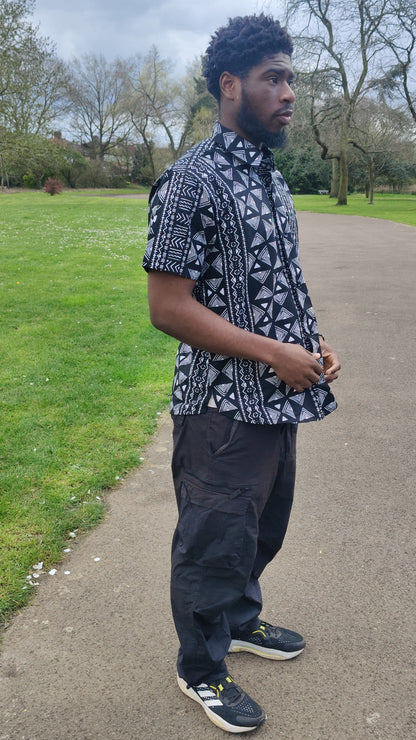 Men's African Print Short Sleeve Shirt/ Black and White